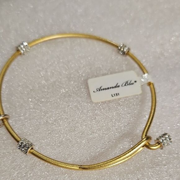 Amanda blue bracelet and charm. - Picture 2 of 6